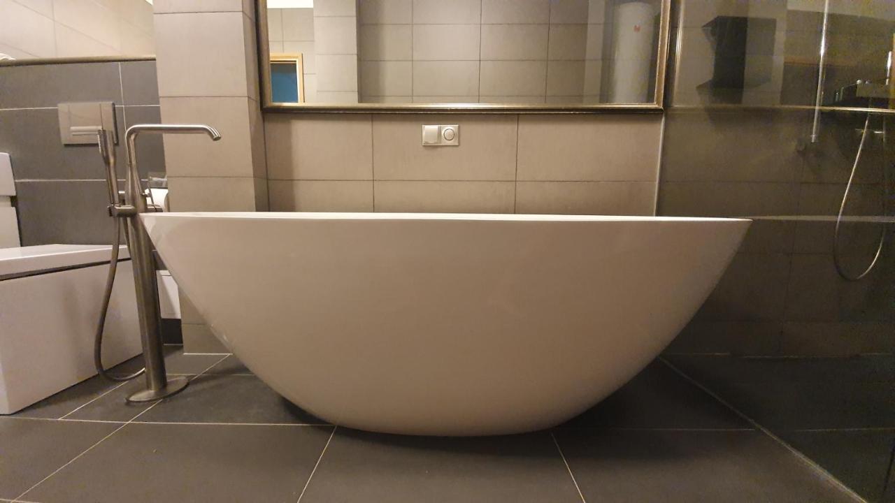 Old Town Apartment Пярну Екстер'єр фото